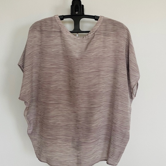 JOIE 100% Silk Top - Picture 2 of 5